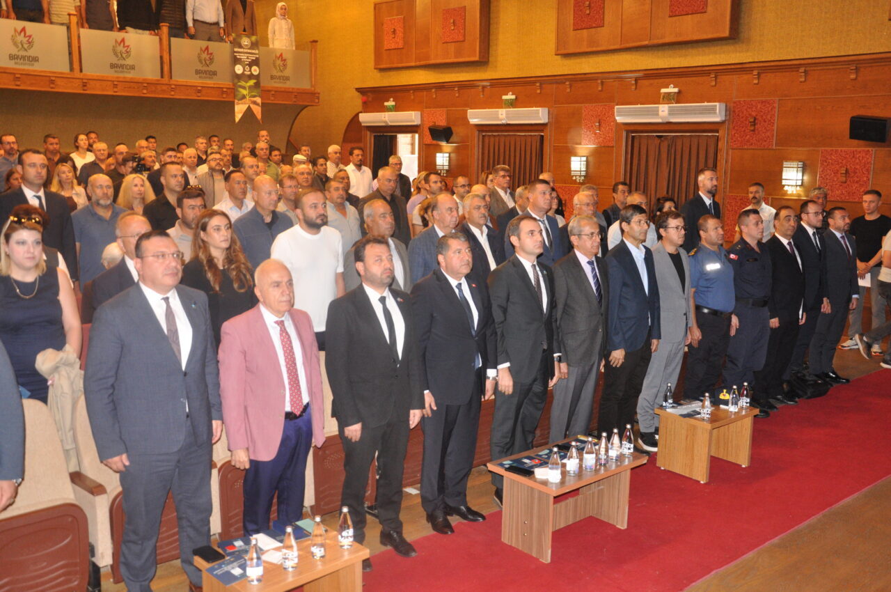 İZMİR (AA) – İzmir'in Bayındır İlçesinde "Bayındır özelinde Küçük Menderes