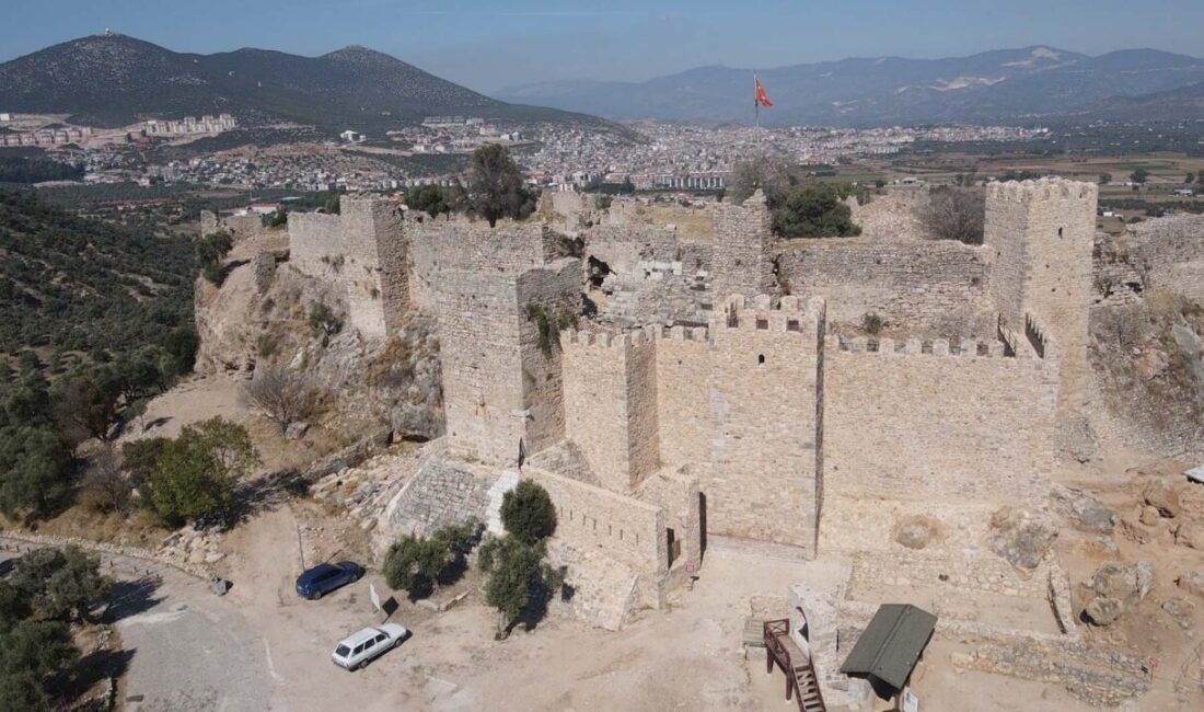 - Muğla'nın Milas ilçesindeki antik kentte yapılan kazı çalışmalarında, Menteşeoğulları