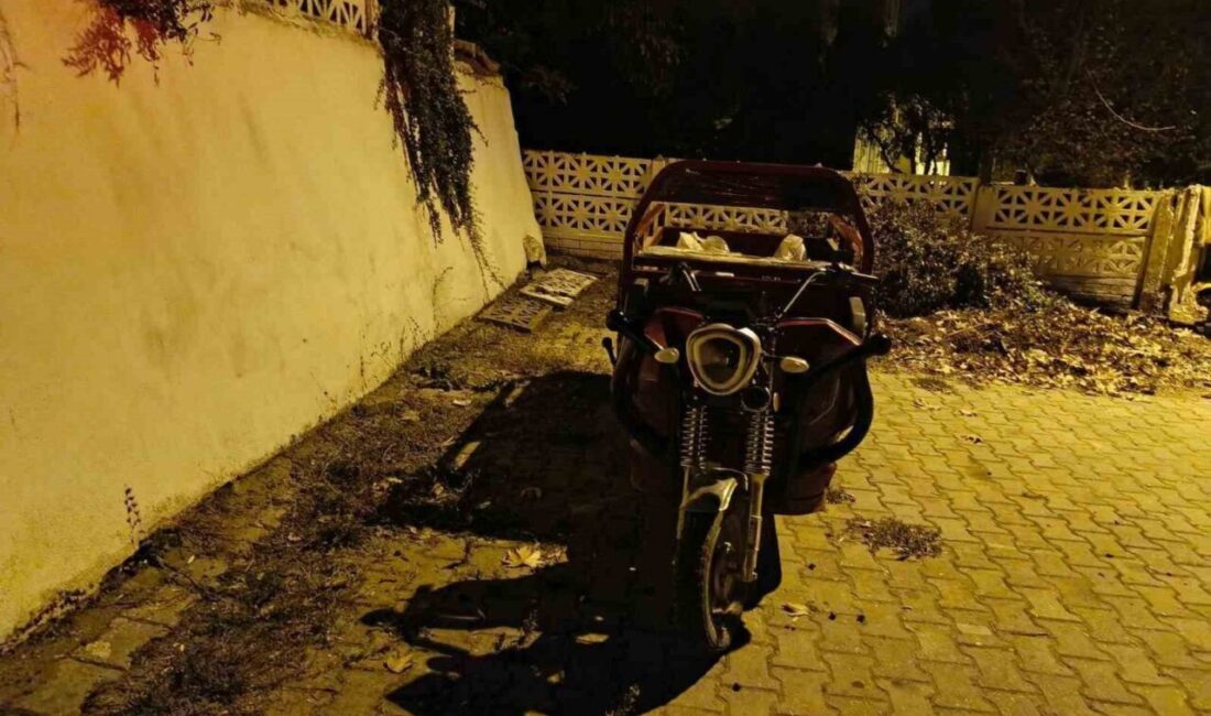 Bilecik’te seyir halinde devrilen üç tekerlekli motosiklette bulunan 2 kişi