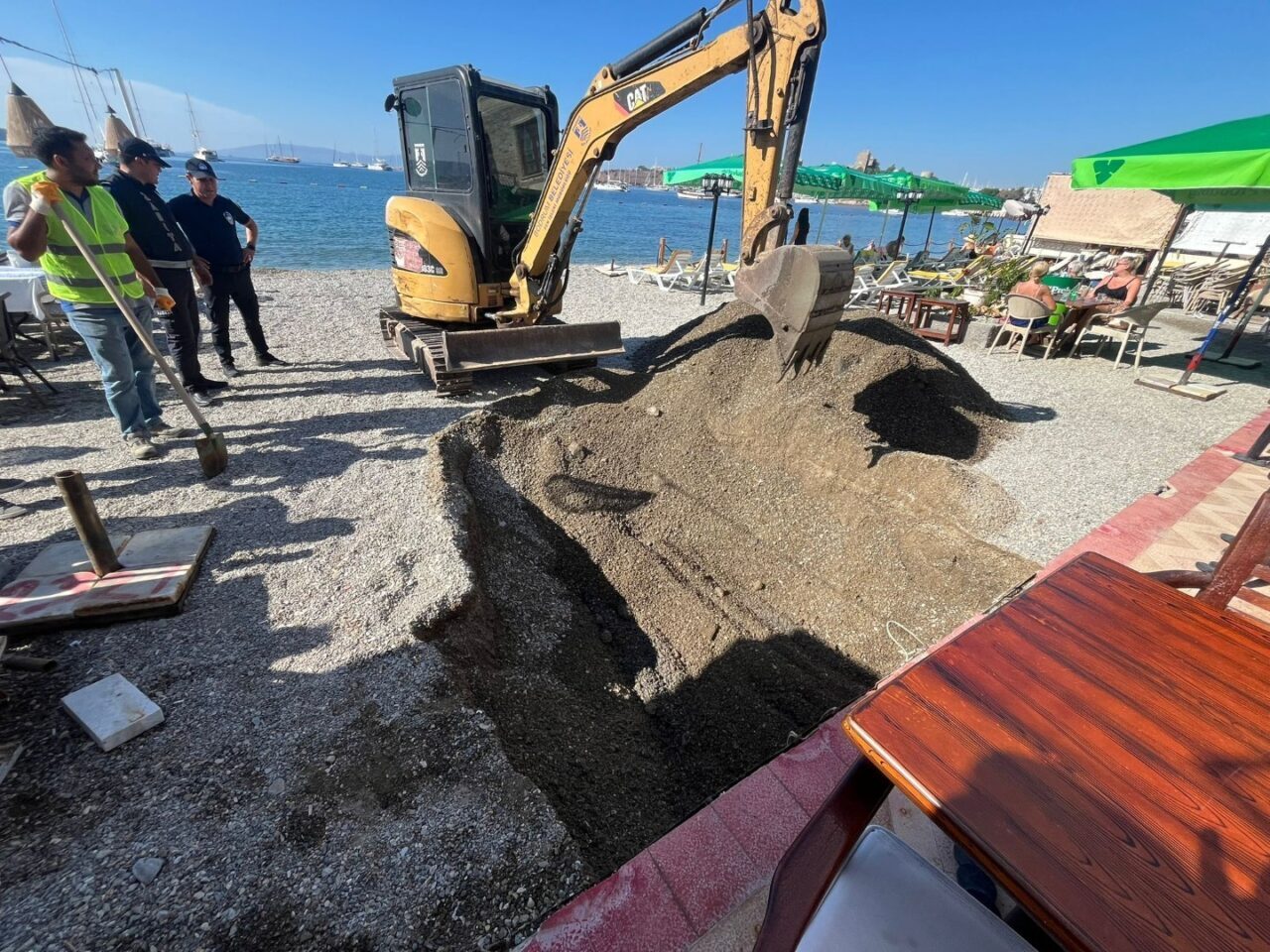 MUĞLA (AA) – Bodrum Belediyesi ekipleri, Meteoroloji Genel Müdürlüğü tarafından