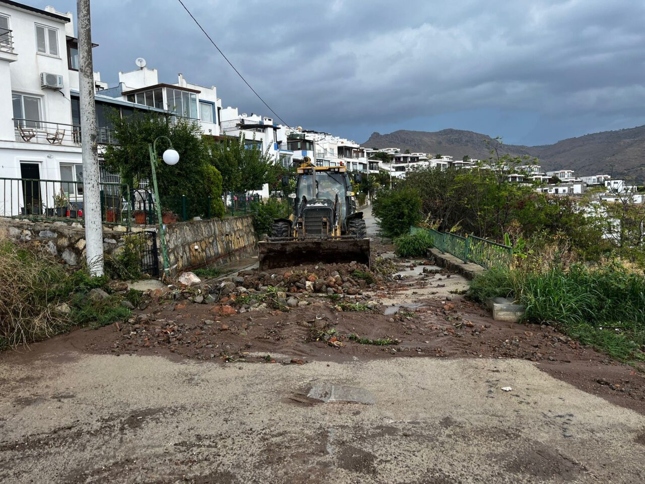 MUĞLA (AA) – Muğla'nın Bodrum ilçesinde sağanak yaşamı olumsuz etkiledi.