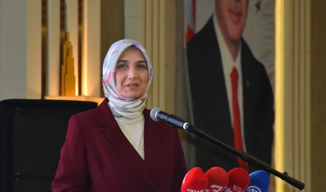 - Afyonkarahisar Valisi Kübra Güran Yiğitbaşı:
- "Dünyanın gözü önünde soykırım
