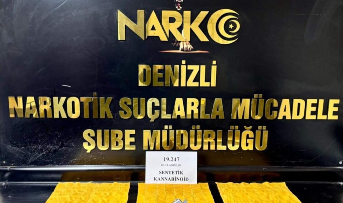DENİZLİ (AA) – Denizli'de düzenlenen operasyonda evdeki fırının gizli bölmesinde