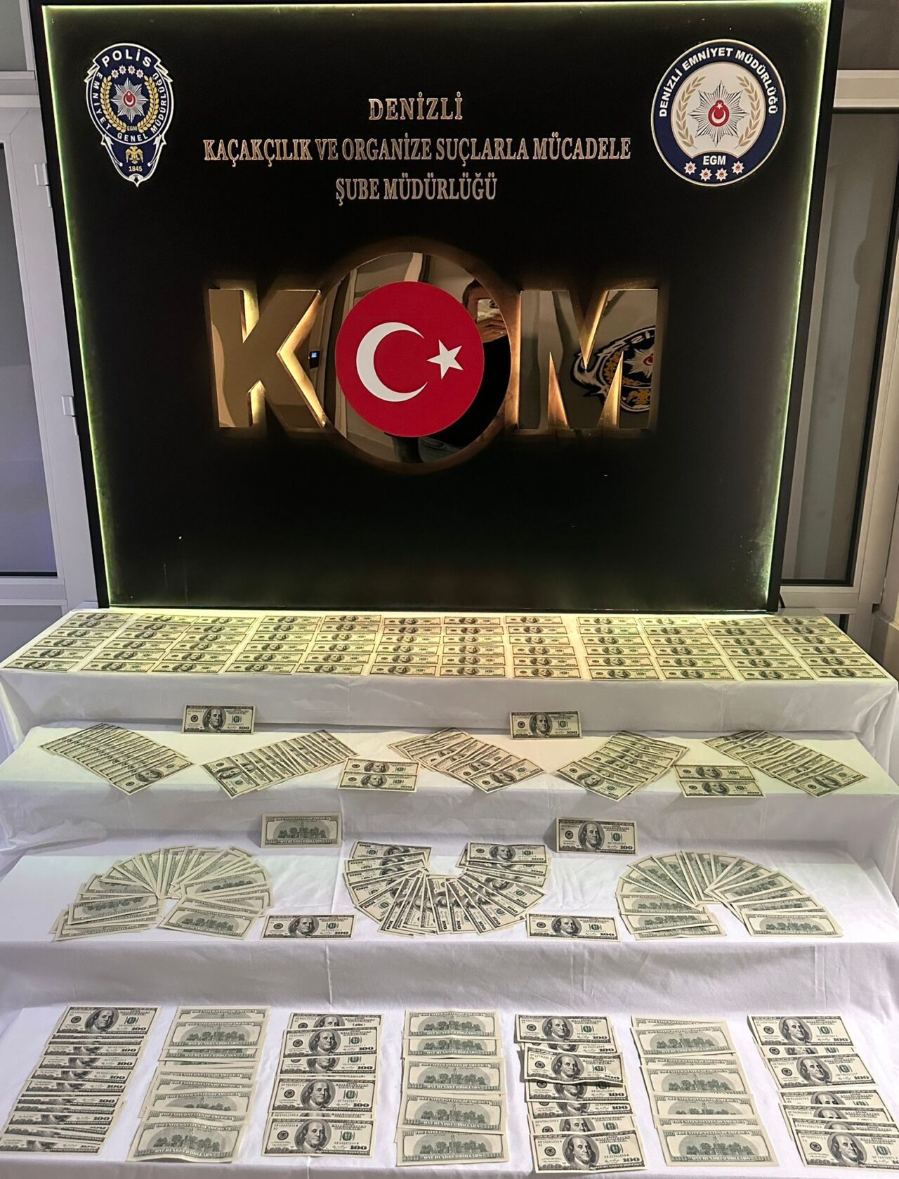 DENİZLİ (AA) – Denizli'de sahte 35 bin 100 Amerikan doları