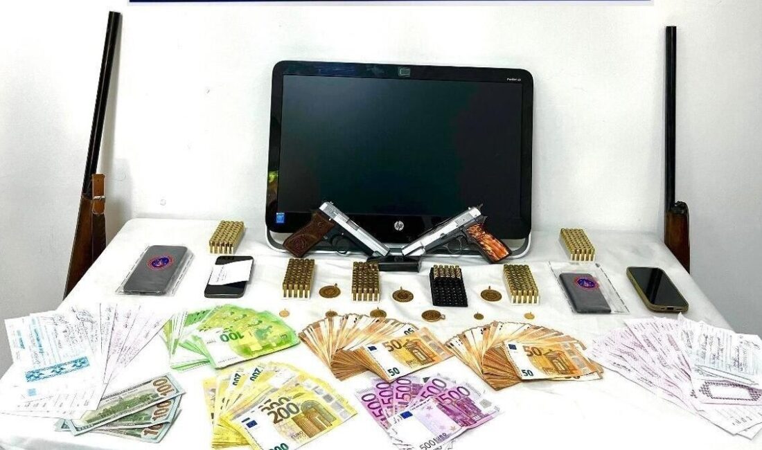 - Operasyonda 15 milyon liralık 12 senet ele geçirildi