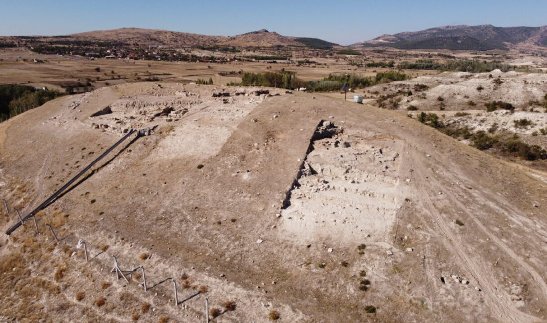 - Aşağıseyit Höyüğü kazı başkanı Doç. Dr. Erim Konakçı:
- "Bizim