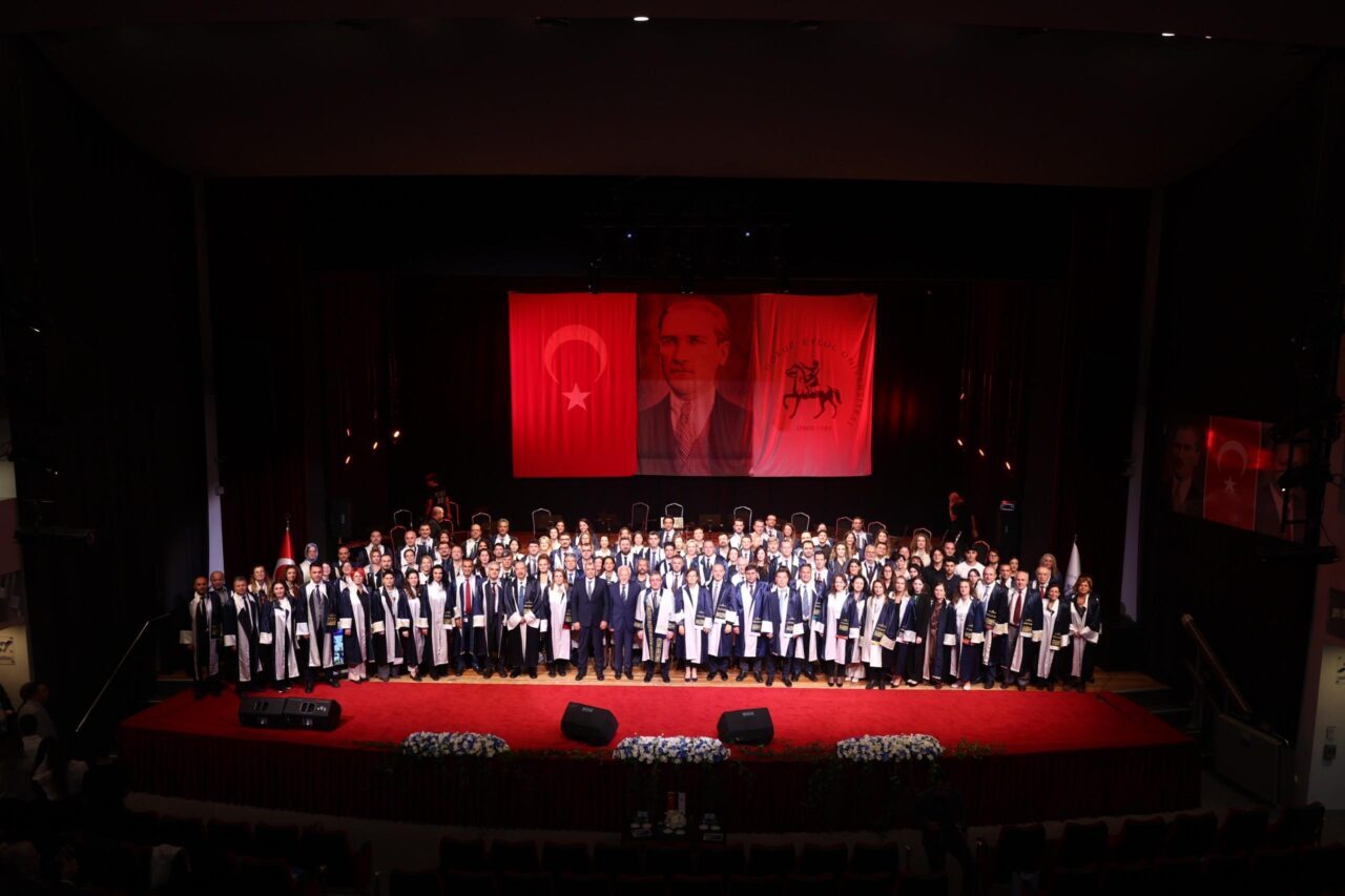 İZMİR (AA) – Dokuz Eylül Üniversitesi (DEÜ), 2025-2026 Akademik Yılı