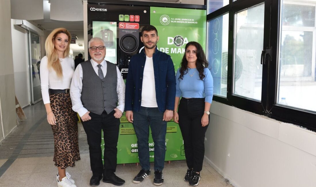 İZMİR (AA) – Ege Üniversitesinde (EÜ) cam, metal ve plastik
