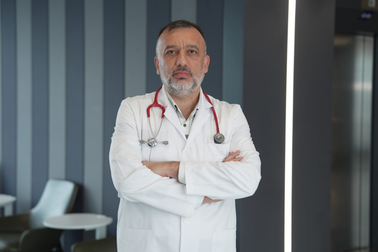 - Medipol Bahçelievler Hastanesi Çocuk Sağlığı ve Hastalıkları Uzmanı Prof.