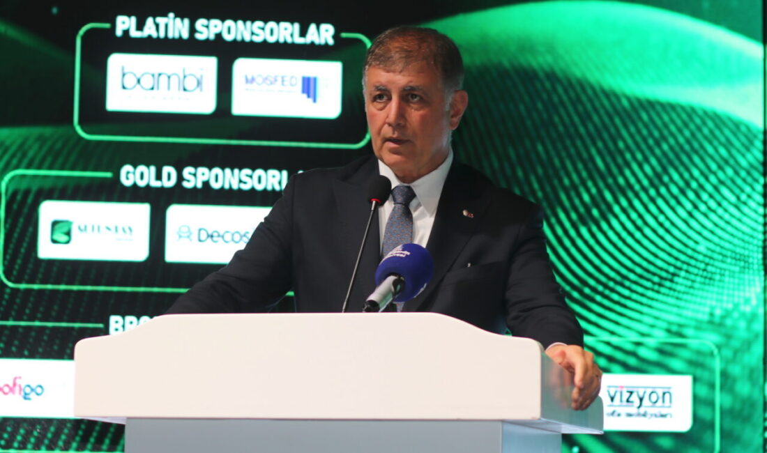 - Mobilya Dernekleri Federasyonu Başkanı Ahmet Güleç:
- "45 bin üreticimiz