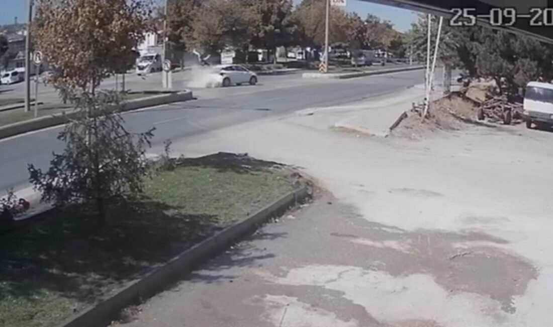 Eskişehir’de ara sokaktan çıkan otomobile çarparak ağır yaralanan 20 yaşındaki