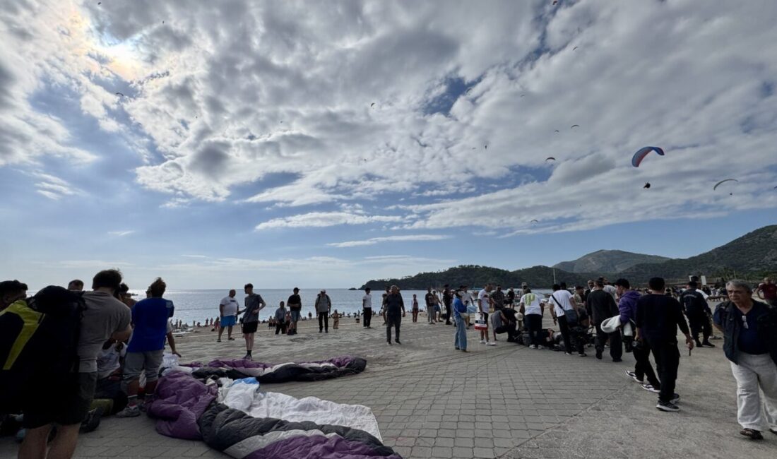 MUĞLA (AA) – Muğla'nın Fethiye ilçesinde iniş sırasında çarpışan iki