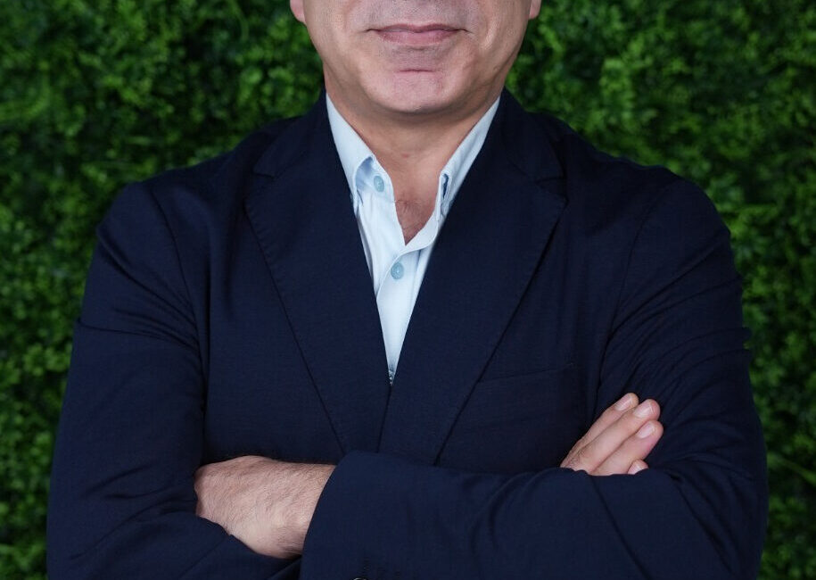 - fzlPLUS Genel Müdürü Hüseyin Yerçok:
- "Levent Burçin Sözütok, Cumhur