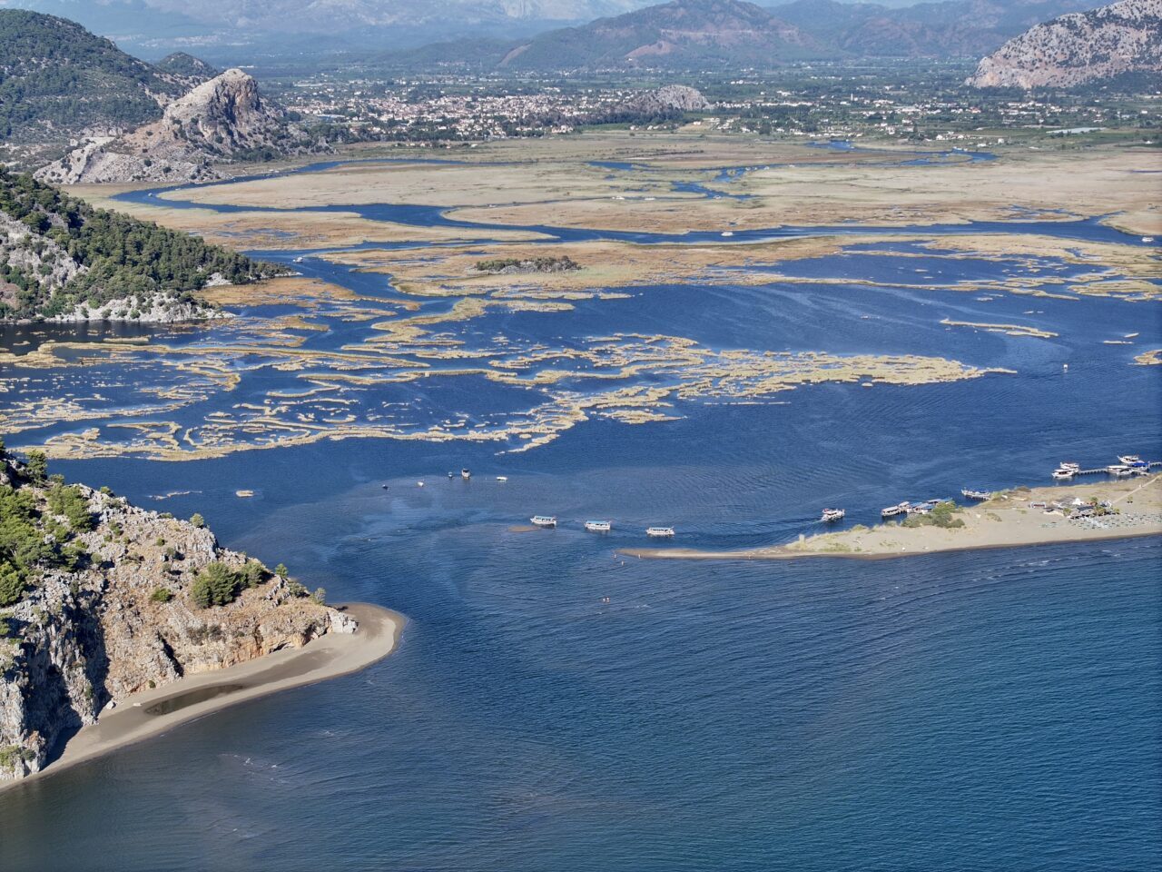 - Turizmci Ali Mürşit Yağmur:
- "Temmuz - ağustos aylarında tesislerde