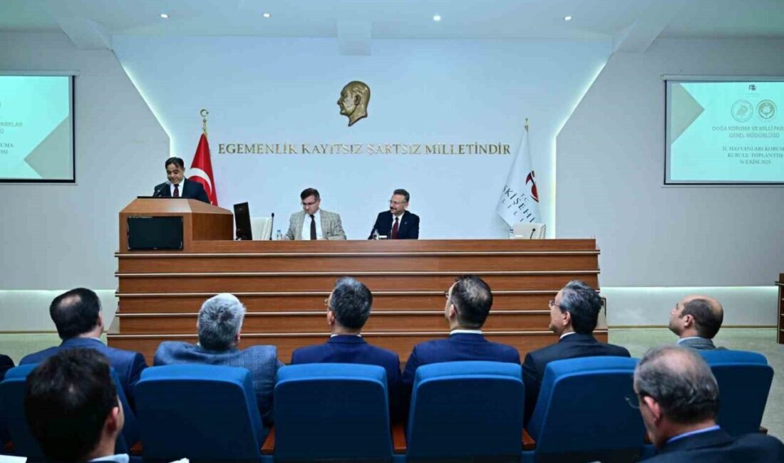 Eskişehir İl Hayvanları Koruma Kurulu Toplantısı’nda konuşan Vali Hüseyin Aksoy,