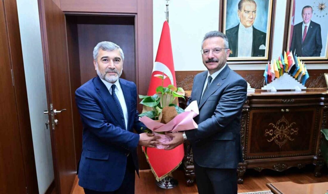 Eskişehir Valisi Hüseyin Aksoy, ’Camiler ve Din Görevlileri Haftası’ münasebetiyle