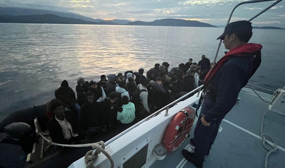 İZMİR (AA) – İzmir'in Karaburun ilçesi açıklarında motor arızası nedeniyle