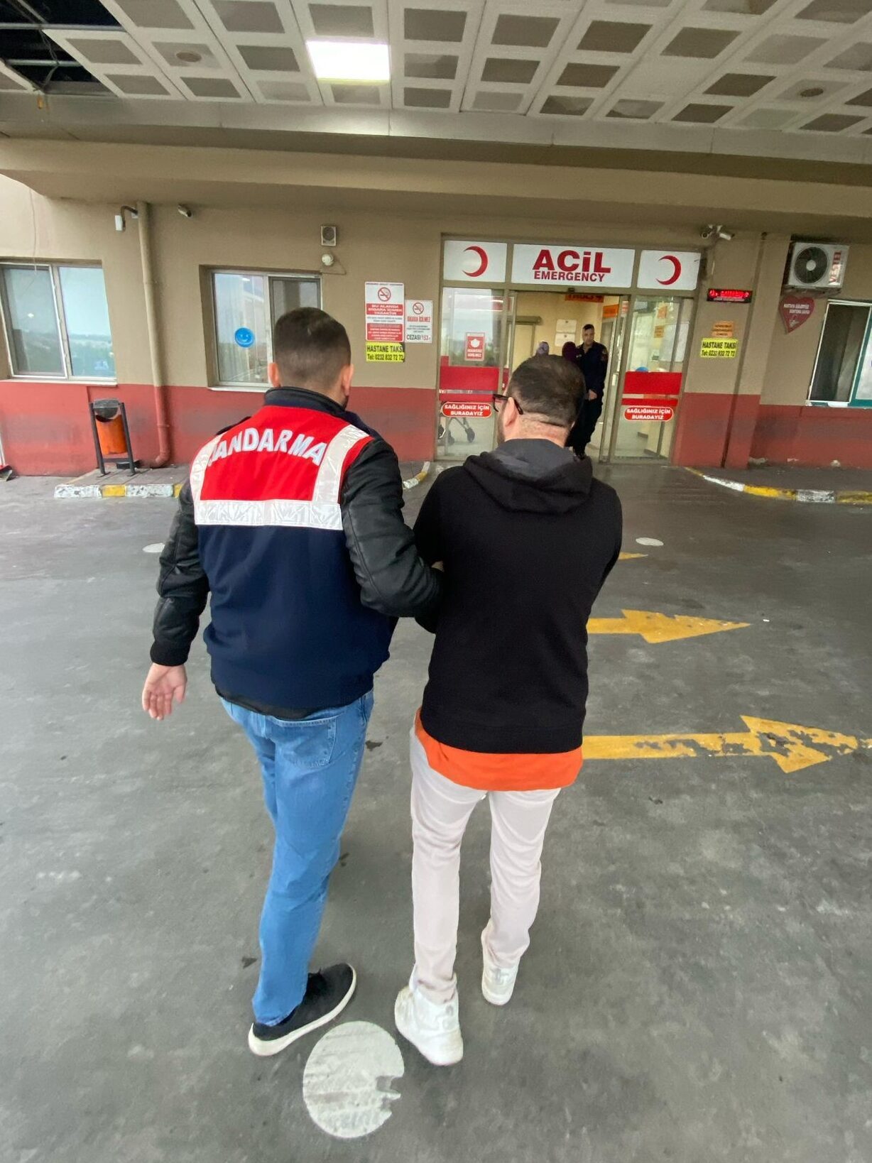 İZMİR (AA) – İzmir merkezli 16 ilde, terör örgütü DEAŞ'a