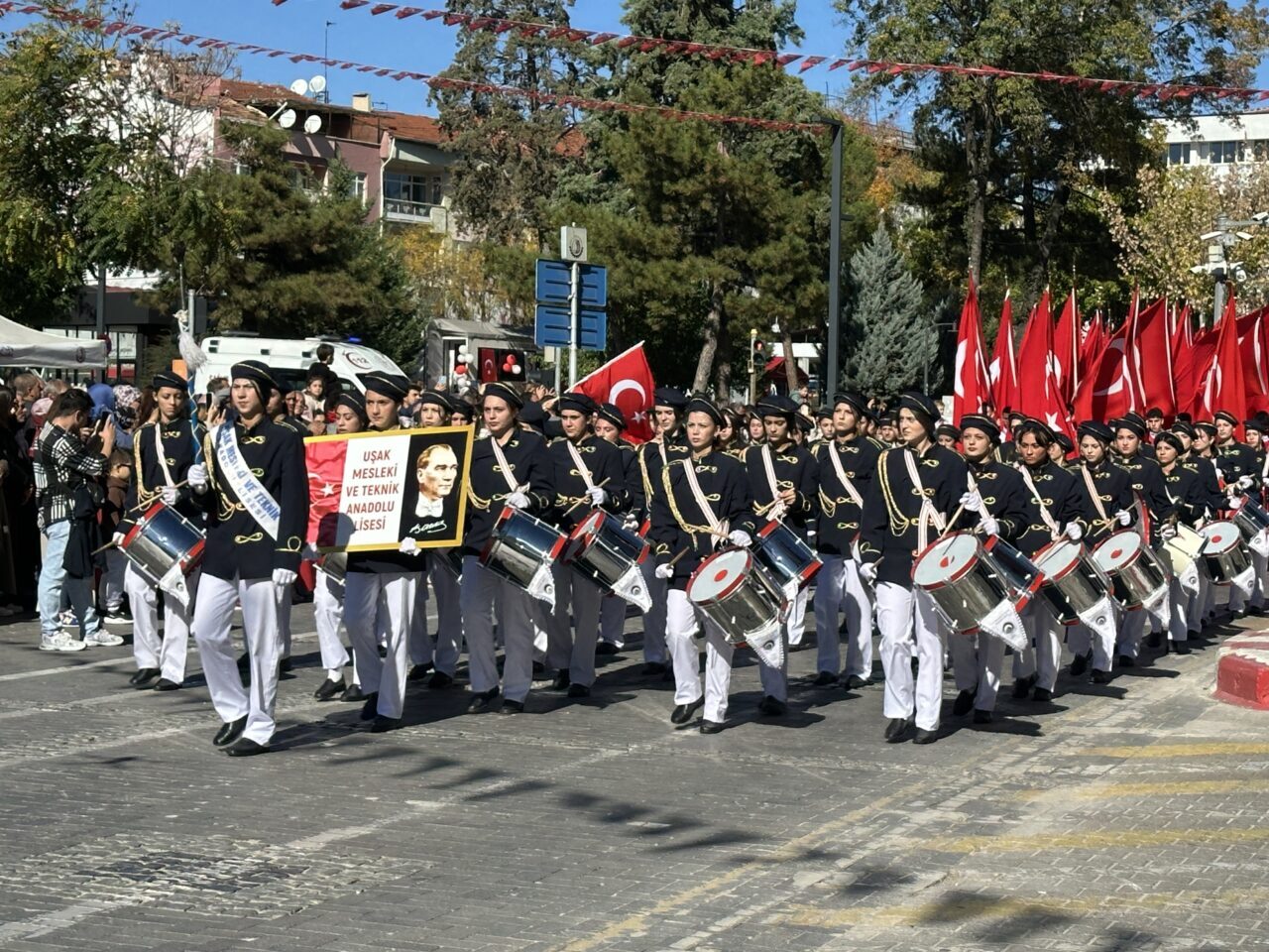 İZMİR (AA) – İzmir, Aydın, Denizli, Manisa ve Uşak'ta, Cumhuriyet'in