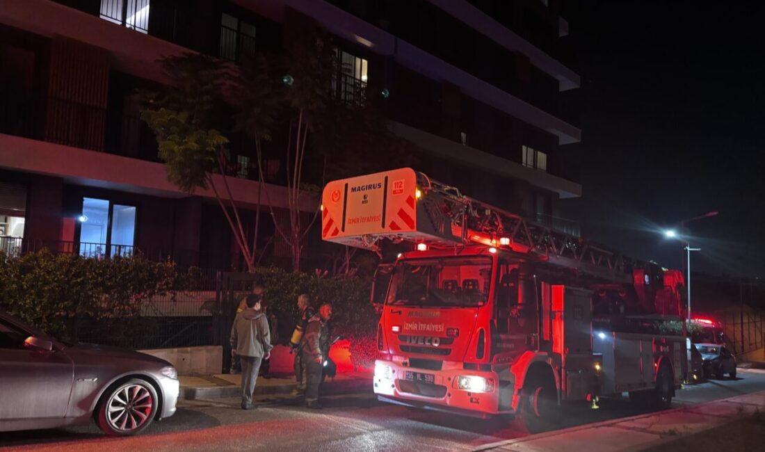 İZMİR (AA) – İzmir'in Gaziemir ilçesindeki apartman dairesinde çıkan yangın,