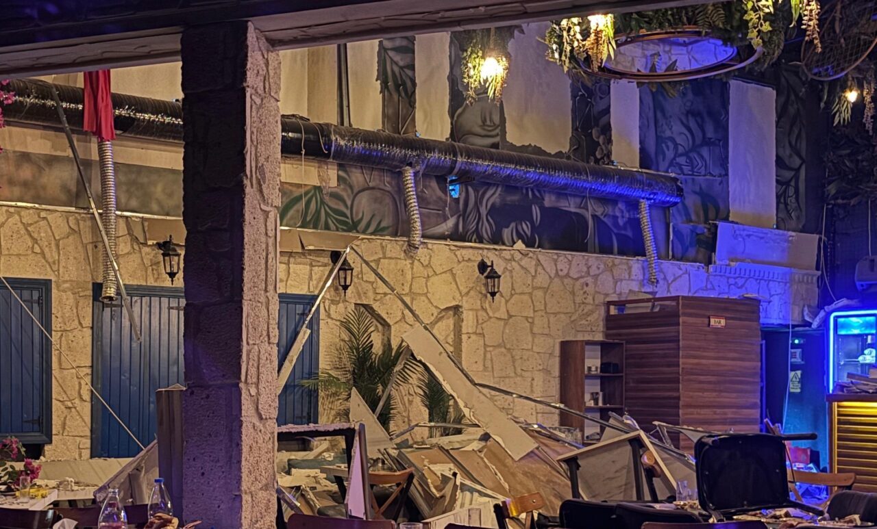 İZMİR (AA) – İzmir'in Bornova ilçesinde bir eğlence merkezinde dekor