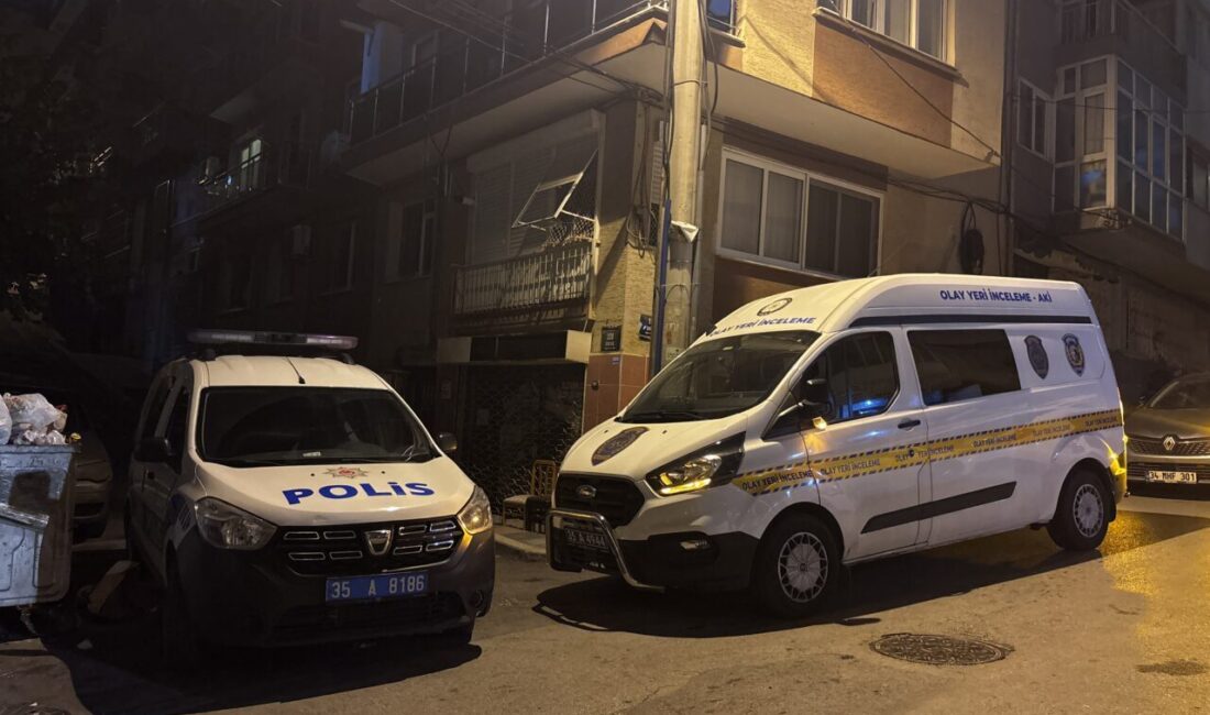 İZMİR (AA) – İzmir'in Konak ilçesinde bir kişi, birlikte yaşadığı