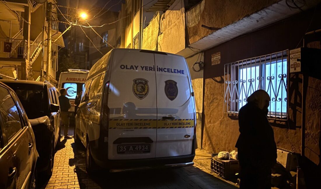İZMİR (AA) – İzmir'in Bornova ilçesinde eşini tabancayla öldüren ve