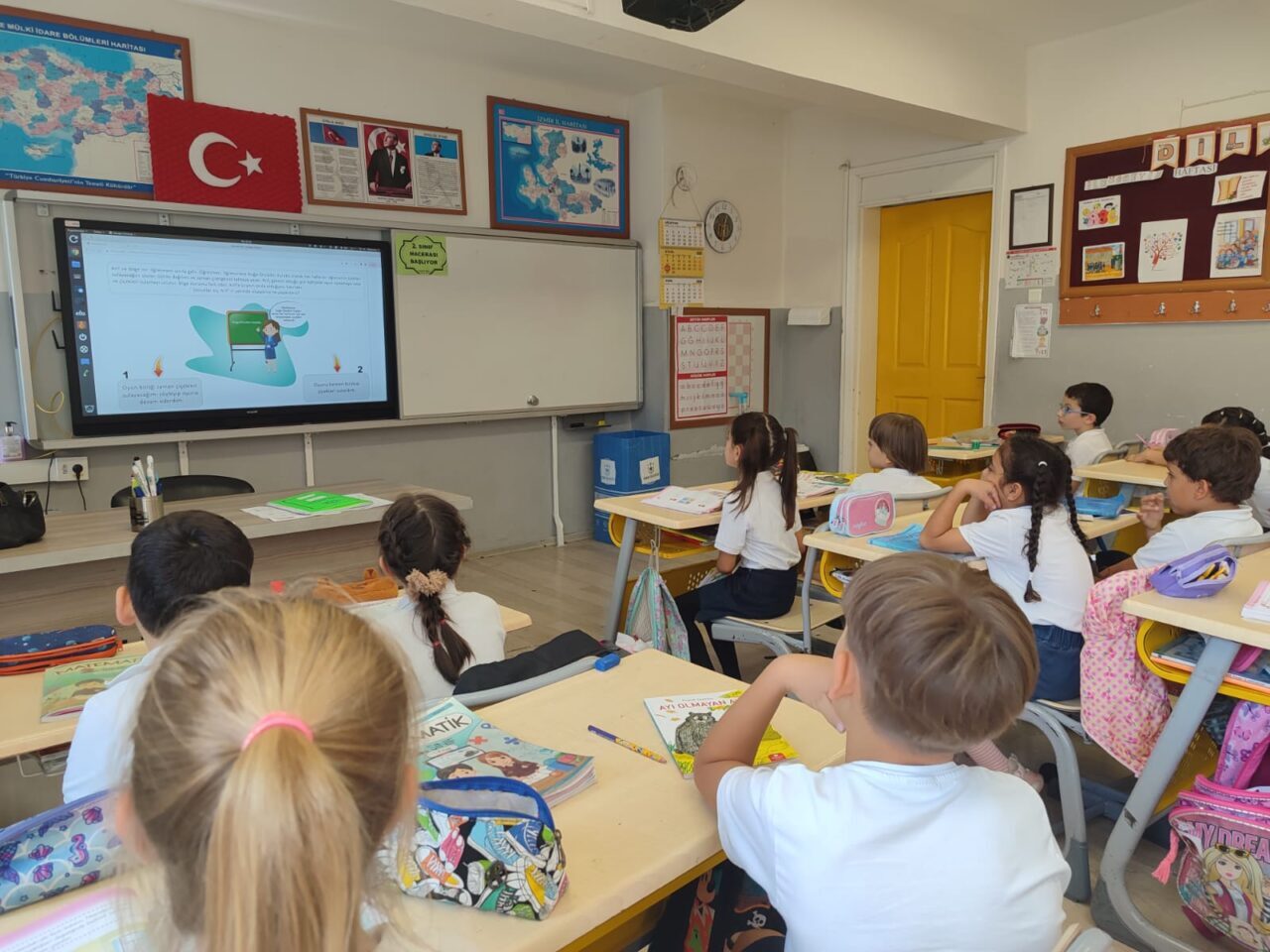 İZMİR (AA) – İzmir'de okul öncesi ve ilkokul öğrencileri, geliştirilen