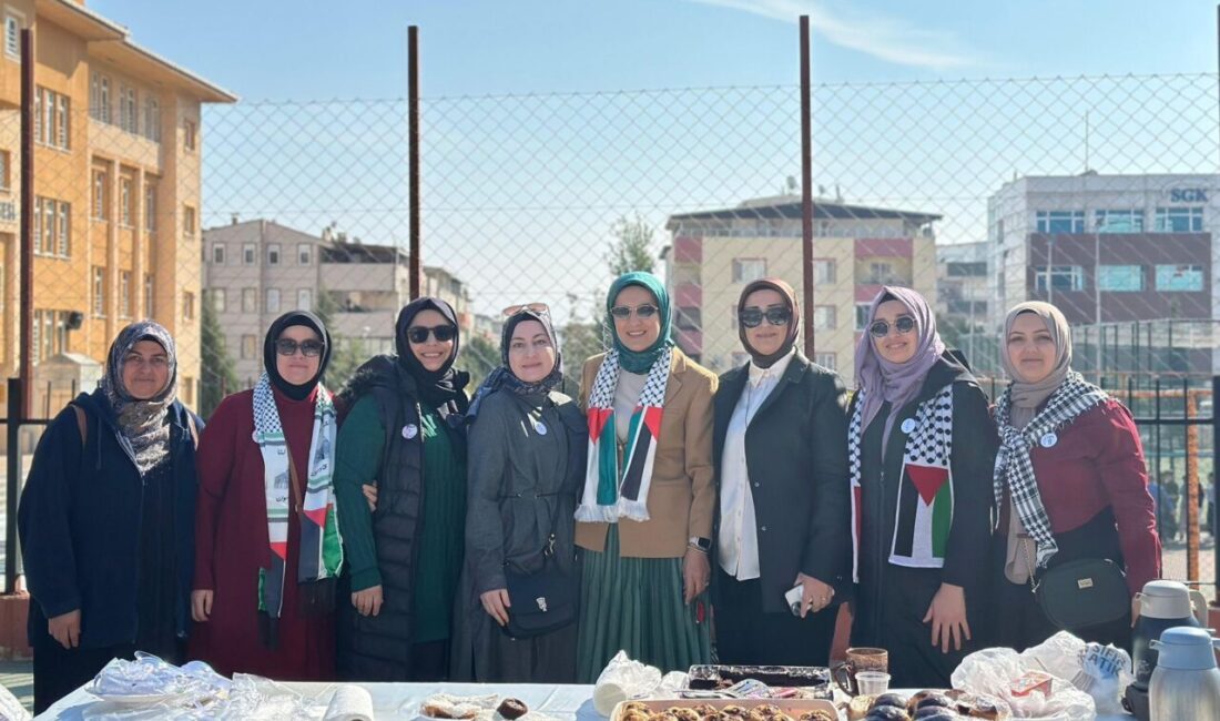 İZMİR (AA) – İzmir'in Kemalpaşa ilçesinde ortaokul ve lise öğrencileri
