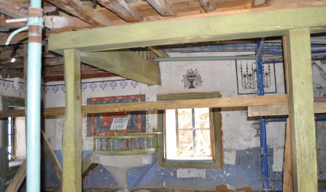 - Minareye sahip olmayan ender tarihi camilerden Lübbey'deki restorasyon çalışmalarının