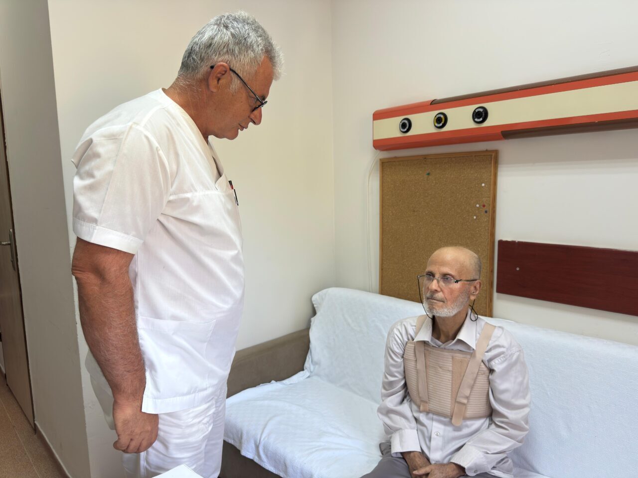 - Hasta Muhammed Muhammed:
- "Yürürken kalbim duruyordu. 3 kere öldüm