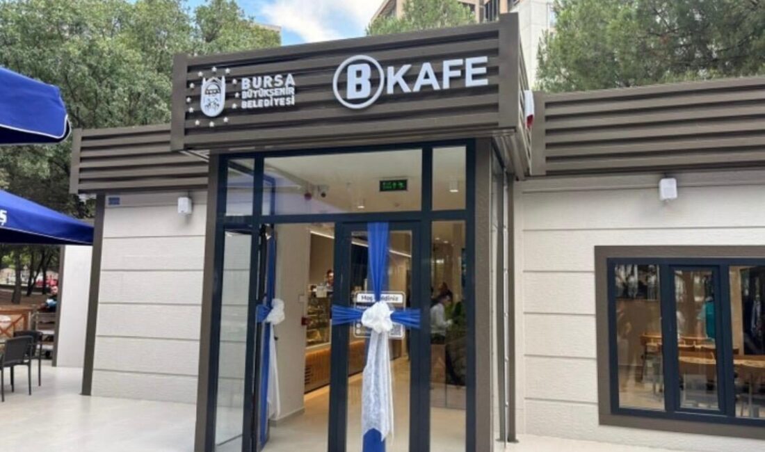 - Karmod Prefabrik Satış Müdürü Yusuf Aktaş:
- "Saha inşa süreçlerini