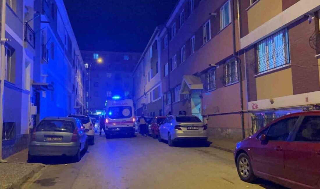 Eskişehir’de evinde yalnız yaşayan yaşlı adamın dairesinden kötü koku geldiği