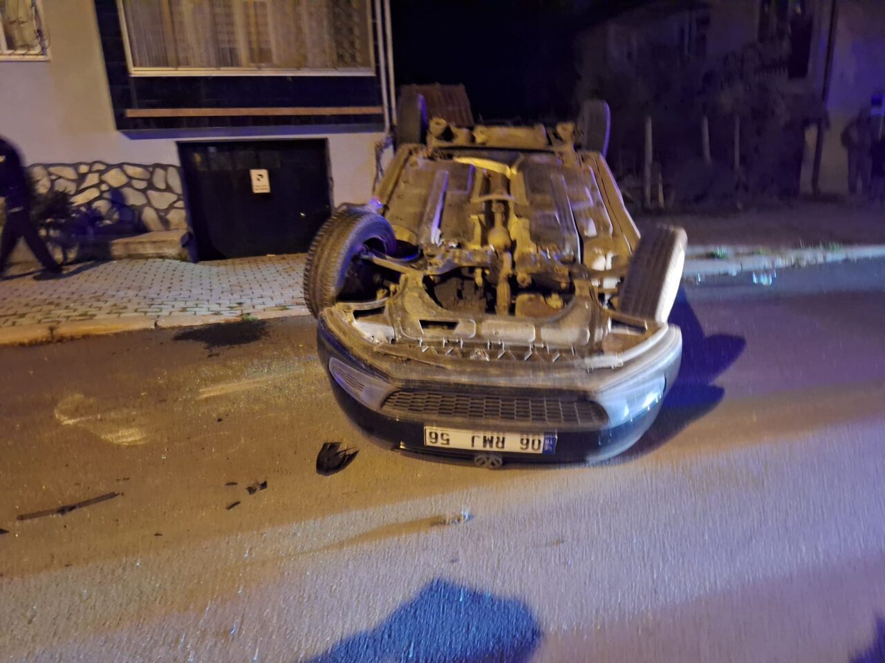 KÜTAHYA (AA) – Kütahya'da iki otomobilin çarpışması sonucu meydana gelen