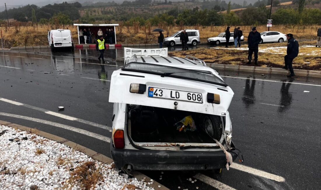 KÜTAHYA (AA) – Kütahya'nın Şaphane ilçesinde, zırhlı para nakil aracı