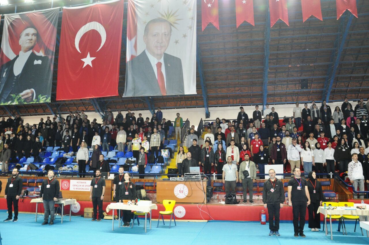 - Kendin Yap Atölyesince düzenlenen yarışmada ortaokul ve lise öğrencilerinin
