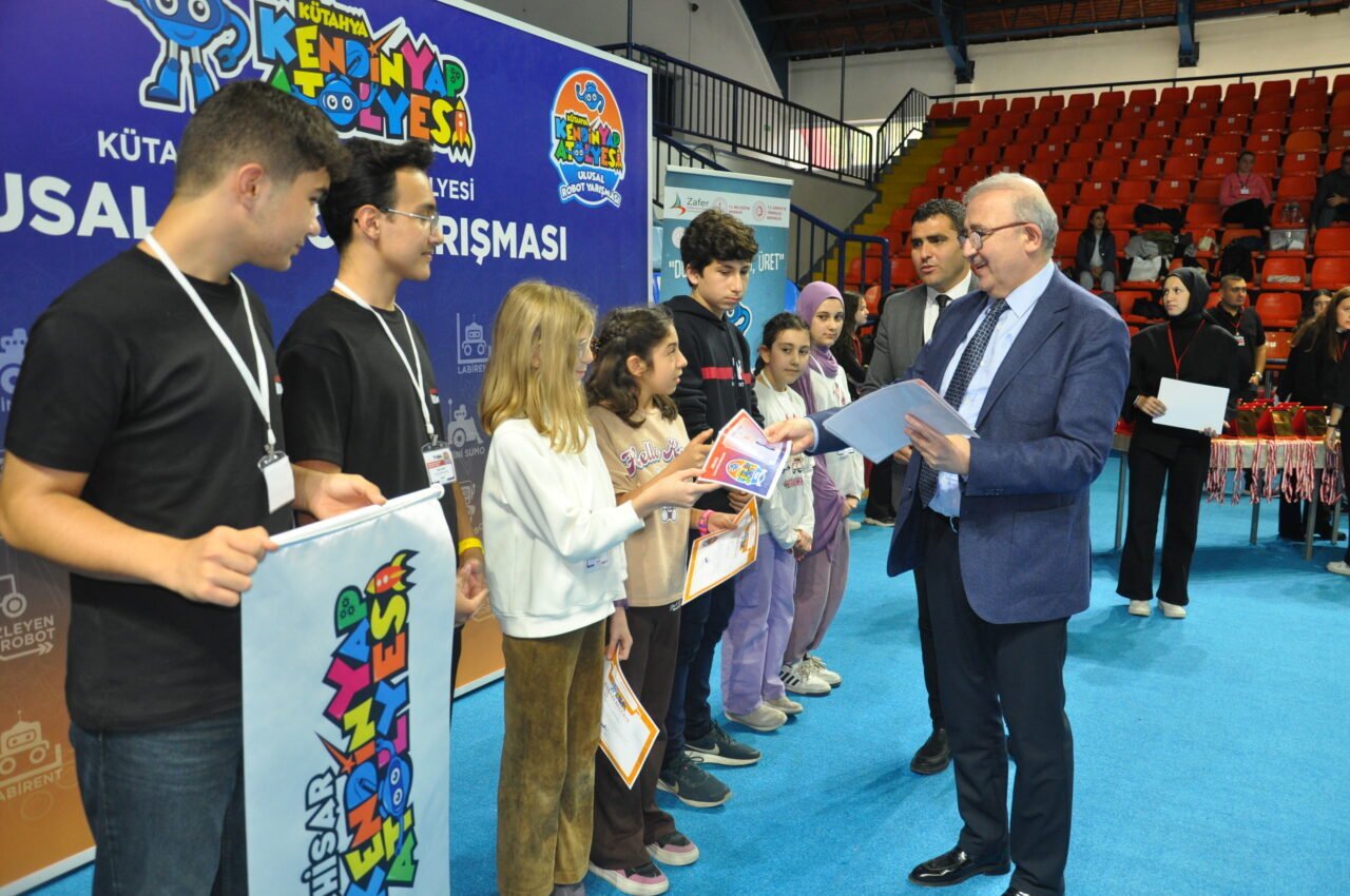 KÜTAHYA (AA) – Kütahya İl Milli Eğitim Müdürlüğü bünyesindeki Kendin