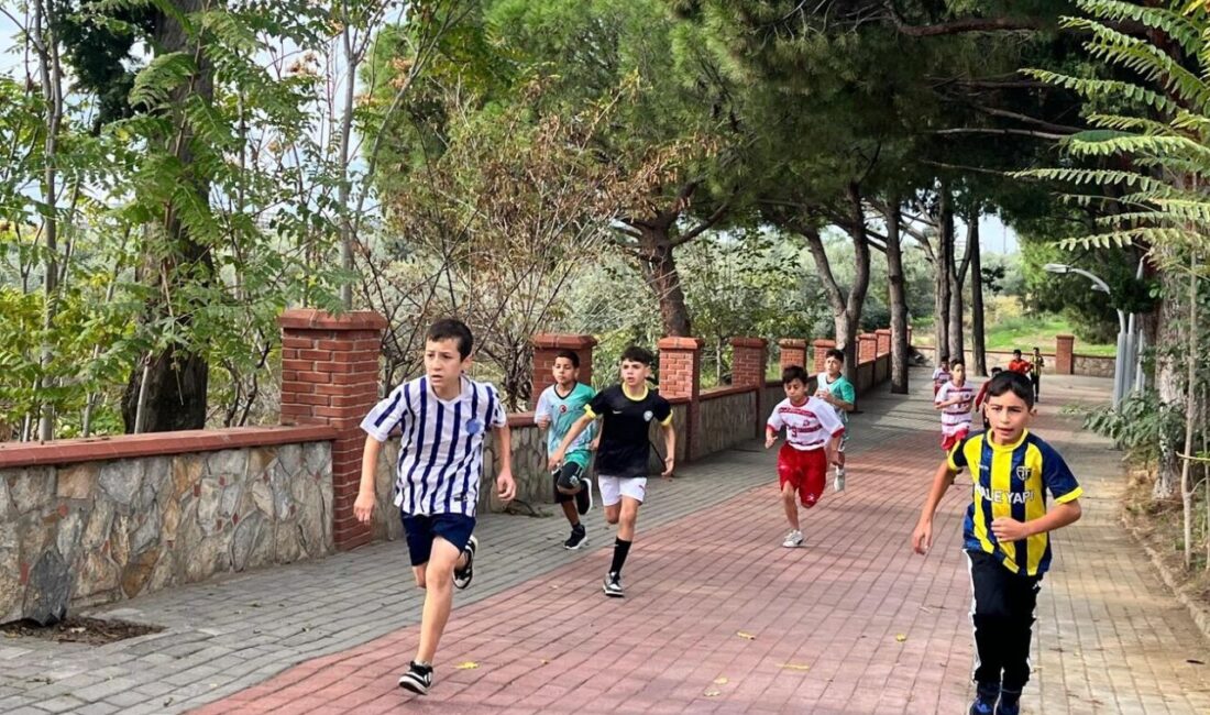 AYDIN (AA) – Aydın'ın Kuyucak ilçesinde, 29 Ekim Cumhuriyet Bayramı