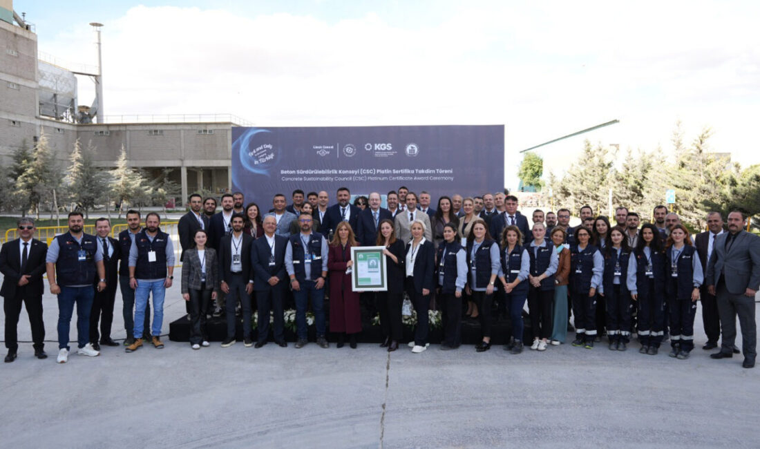 - Limak Çimento Global CEO'su Erkam Kocakerim:
- "Sertifika, 'daha sürdürülebilir