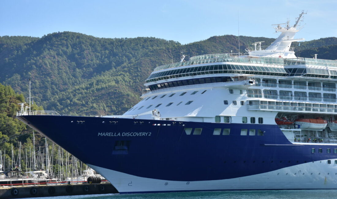 MUĞLA (AA) – Bahamalar bayraklı "Marella Discovery 2" isimli kruvaziyer,