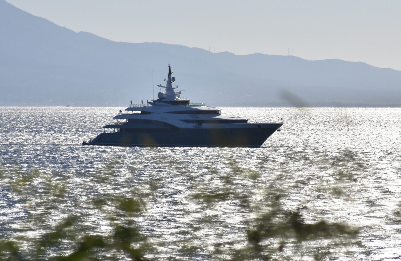 MUĞLA (AA) – Özellikle yaz aylarında mega yatları ağırlayan Muğla'nın