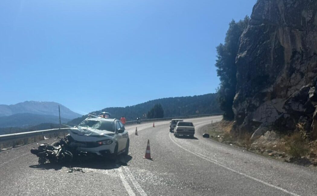 MUĞLA (AA) – Muğla'nın Seydikemer ilçesinde otomobille çarpışan motosikletin sürücüsü