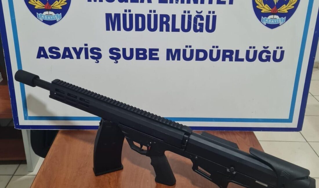 MUĞLA (AA) – Muğla'nın Menteşe ilçesinde çıkan silahlı kavgaya ilişkin