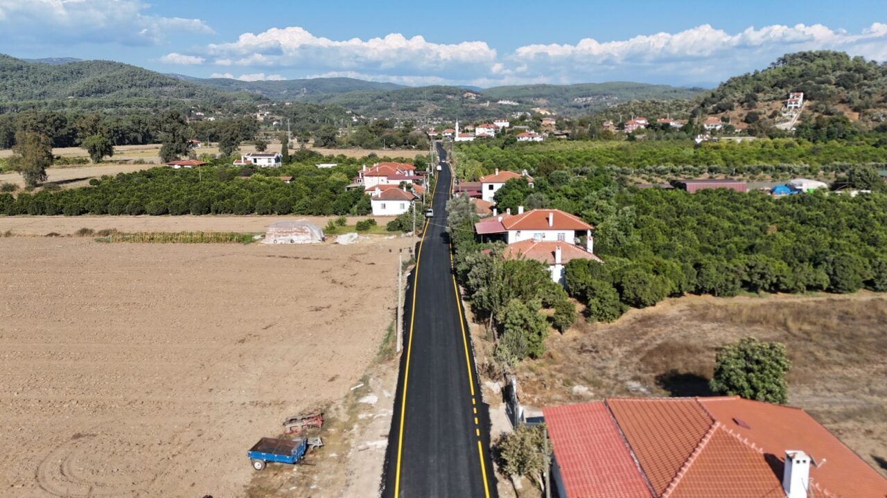MUĞLA (AA) – Muğla Büyükşehir Belediyesince, Ula ilçesinde Şirinköy-Çıtlık güzergahındaki