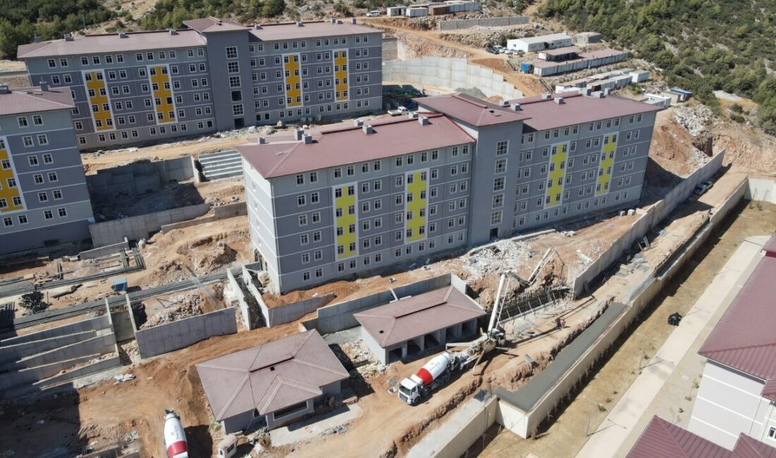 Muğla (AA) – Muğla'da, Gençlik ve Spor Bakanlığı yatırımları kapsamında