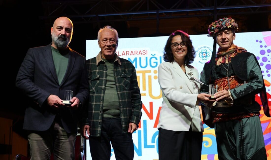 MUĞLA (AA) – Muğla'da, Ege Üniversitesi Devlet Türk Musikisi Konservatuvarı