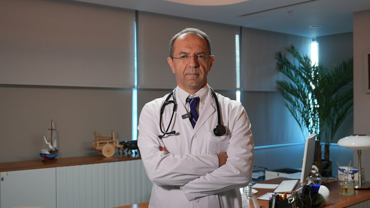 - Medipol Mega Üniversite Hastanesinden Tıbbi Onkoloji Uzmanı Prof. Dr.