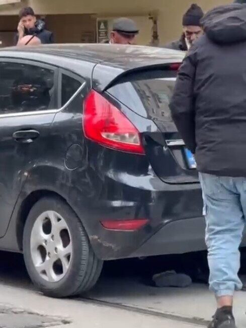 Eskişehir’de otomobilin altında kalan 8 yaşındaki çocuk yaralandı. Vatandaşların el