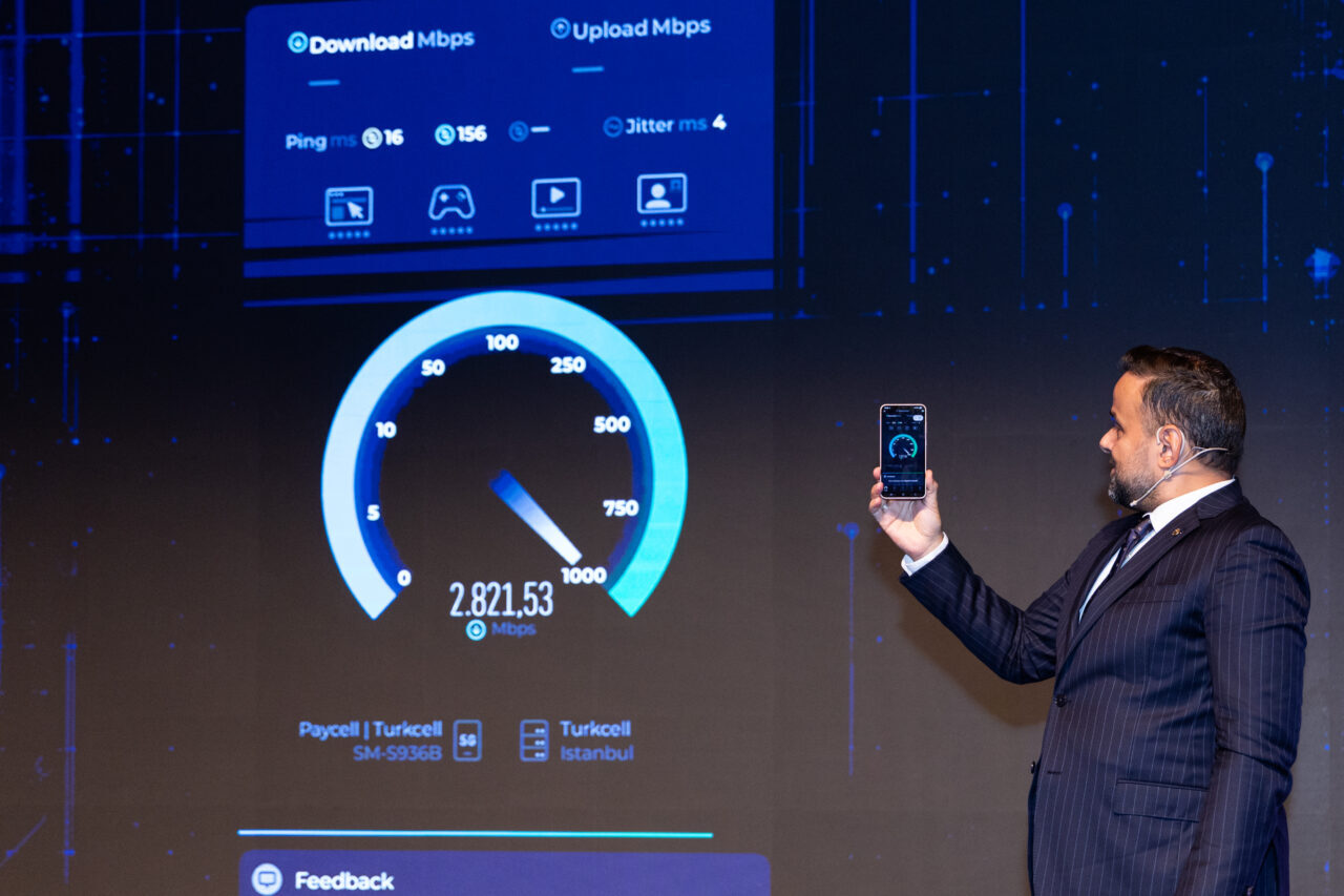 - Turkcell Genel Müdürü Ali Taha Koç:
- "Sürdürülebilirlik ve güvenlikten