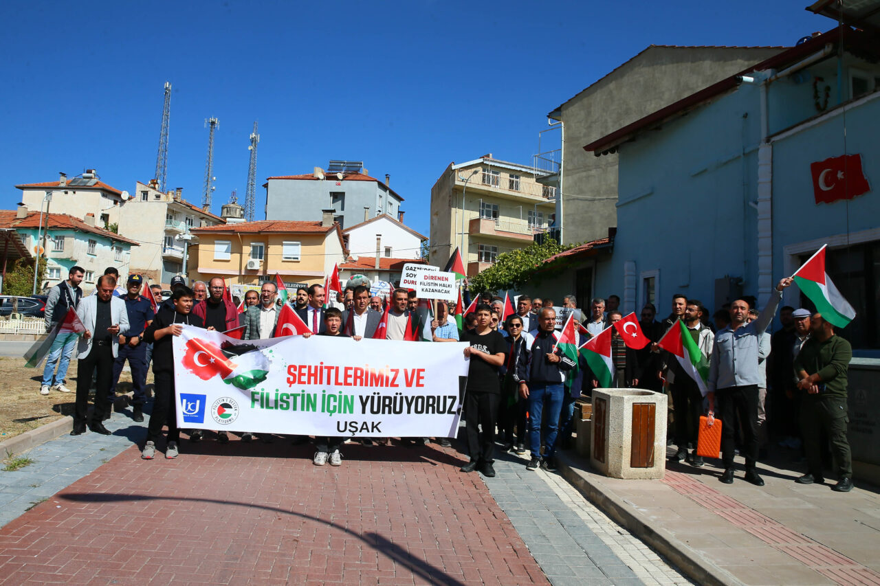 UŞAK (AA) – Uşak'ın Ulubey ilçesinde, Filistin ve Gazze'ye insani